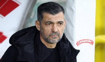 意甲动态:米兰德比杯赛即将展开,孔塞桑的执教是否面临挑战?