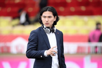 3-0,30岁日本球星闪耀欧洲:惊艳破门,助法甲第3掀翻法甲第2