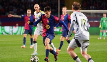 燃爆欧冠!巴萨核心116公里飞奔登顶!西甲新王用双脚撕破质疑