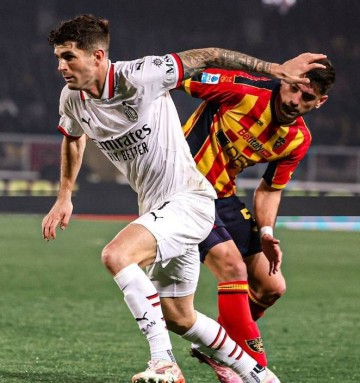 3-2!美队8分钟双响,AC米兰逆转保级队,意甲1500胜比肩尤文国米