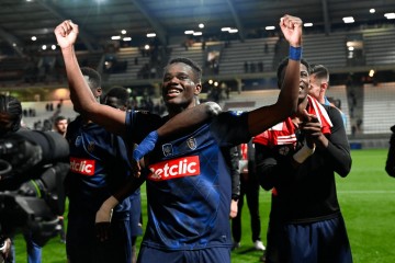 法国杯刺激夜，2-1，19岁小将发威：独造2球，助法甲第15晋级决赛