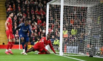 欧冠悲喜夜!巴萨4-1冲四冠王,拜仁约战国米,利物浦爆冷出局!