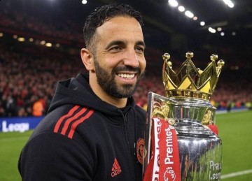 阿莫林解释曼联复兴计划,夏窗欲签一两个核心!回应2028年英超夺冠目标